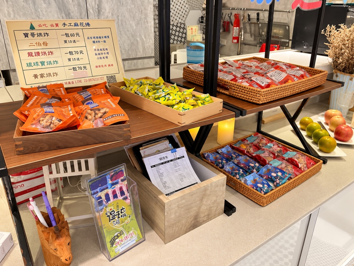 溫馨手工麻花捲展示櫃 溫馨手工麻花捲展示櫃
