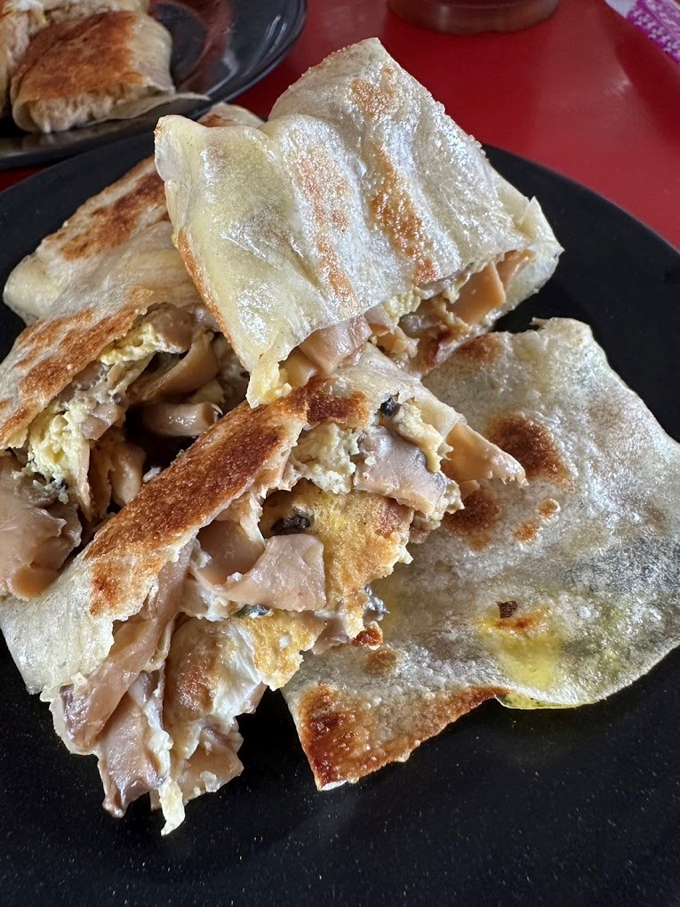 白糖粿灶腳早午餐 小琉球白糖粿灶腳煎餃與早午餐