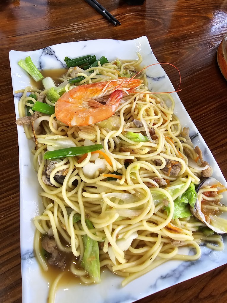 小琉球漁人灶咖多人聚餐與料理照片